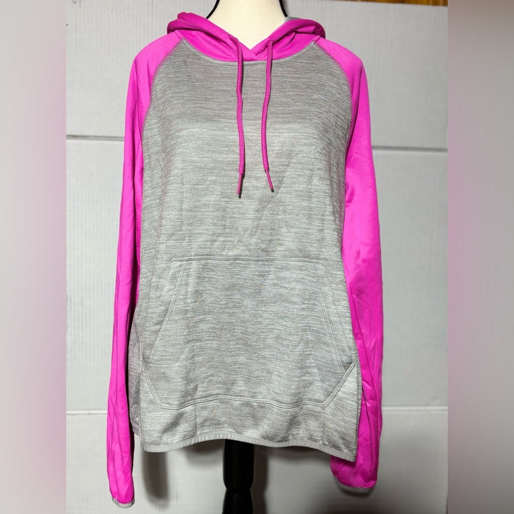 Danskin “girls” size 16/18 NWOT pink & gray long sleeve hoodie.